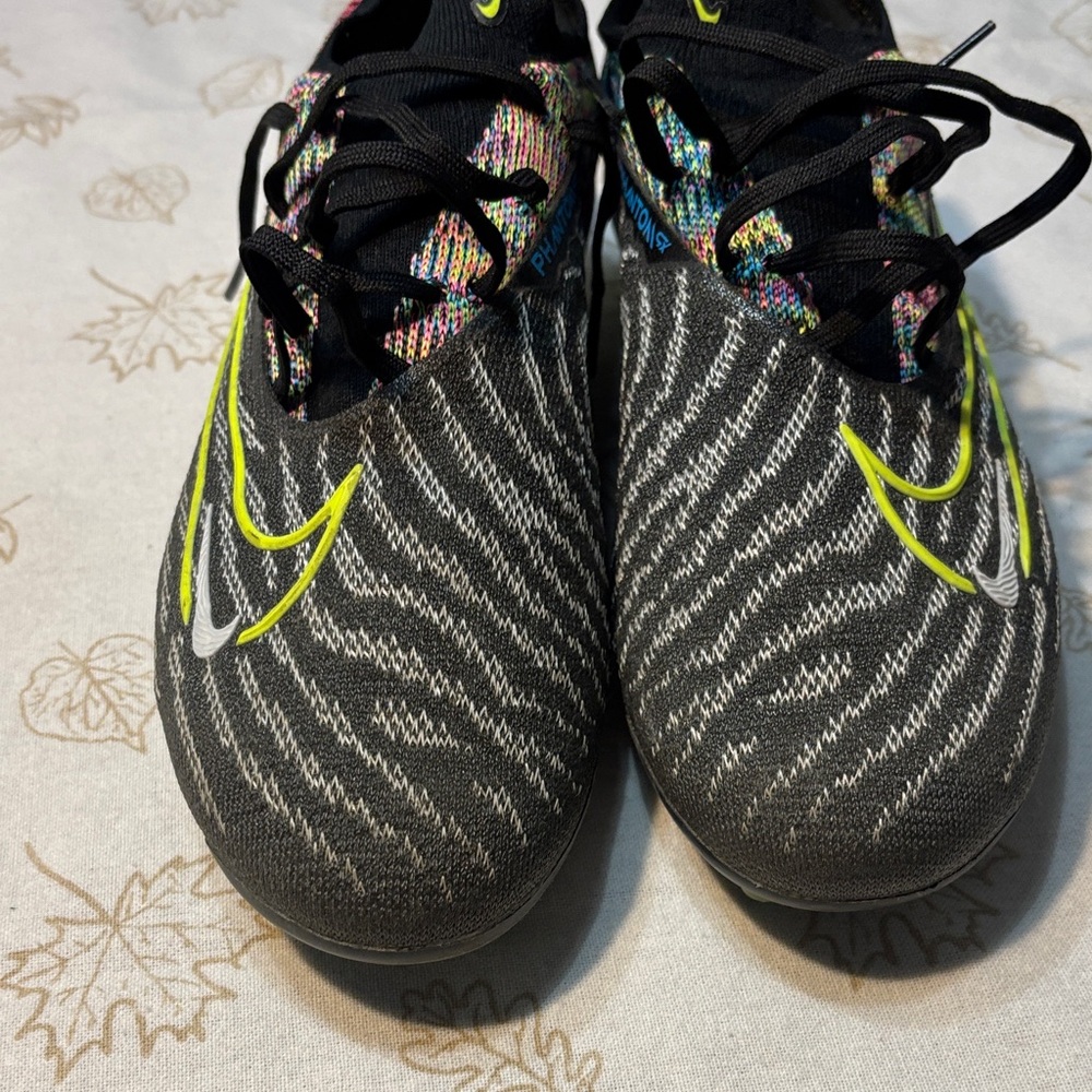 Nike Black and Multicolor Athletic Shoes
